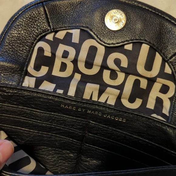 Marc by Marc Jacobs Crossbody or Clutch Black Leather Bag - Picture 5 of 9